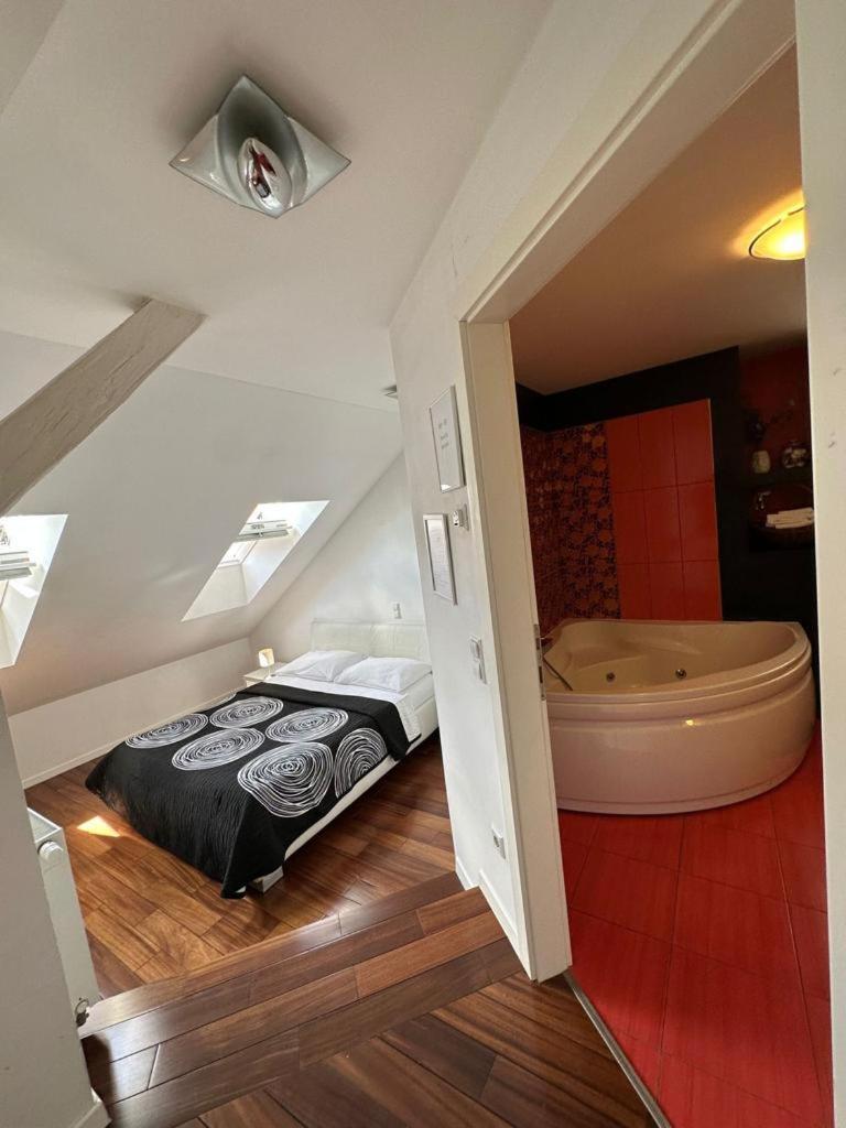 Jacuzzi Apartment - Center Záhřeb Exteriér fotografie